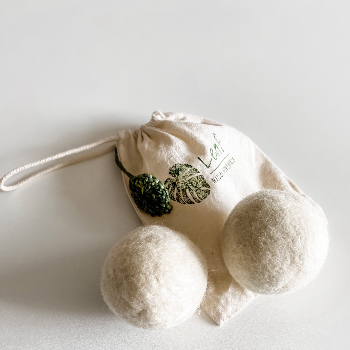 bolas de lã | wool dryer balls