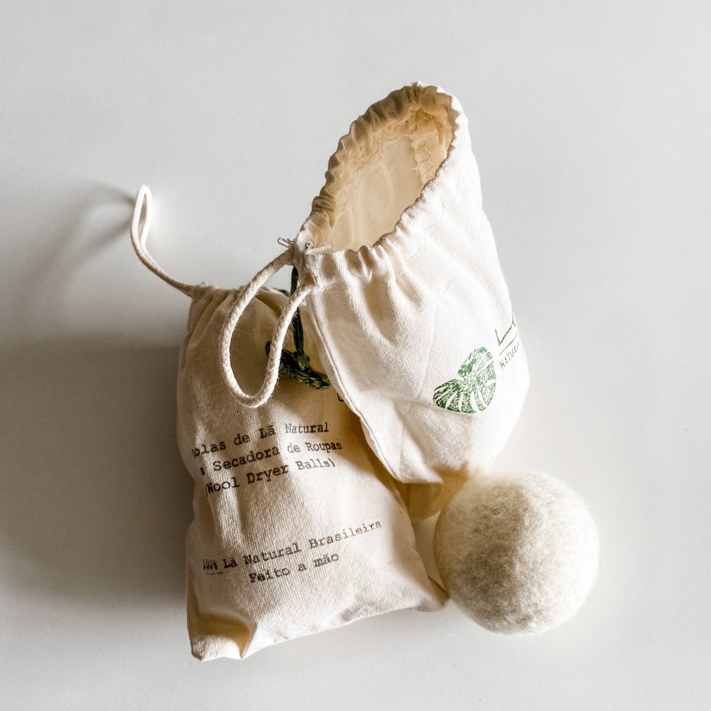 bolas de lã | wool dryer balls