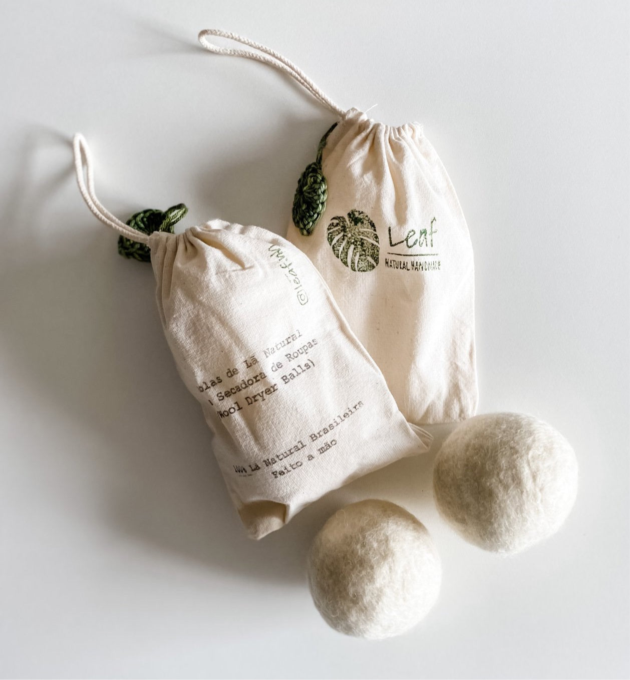bolas de lã | wool dryer balls