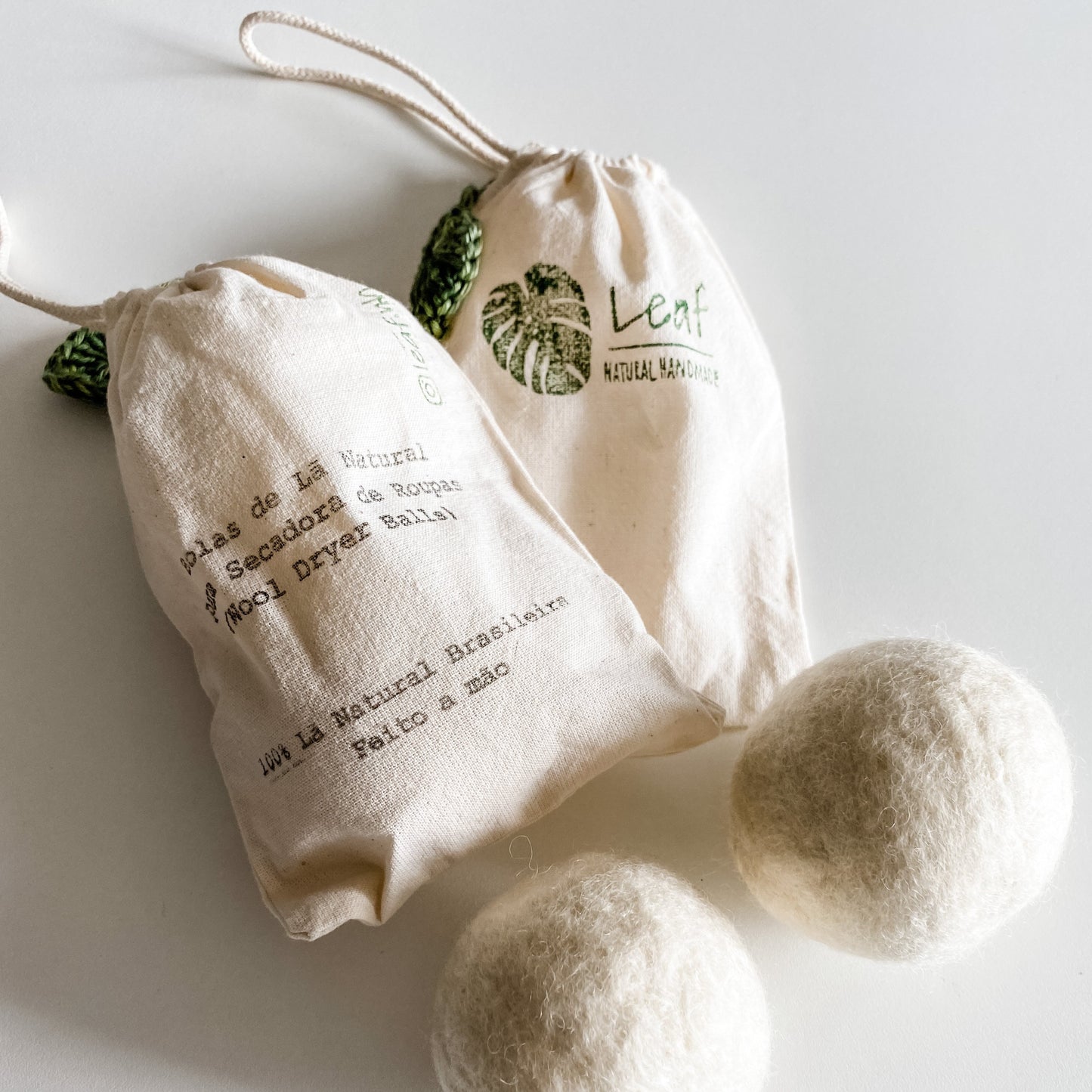 bolas de lã | wool dryer balls